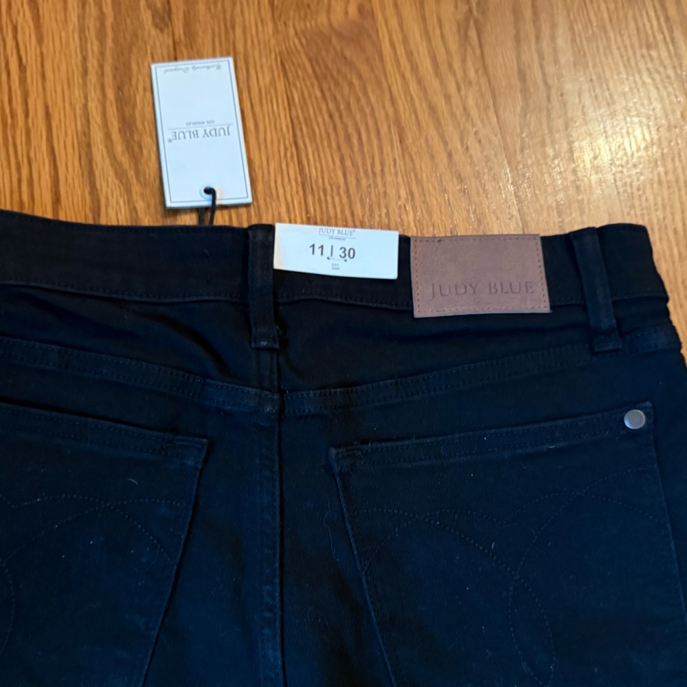 Judy Blue jeans - Picture 5 of 9